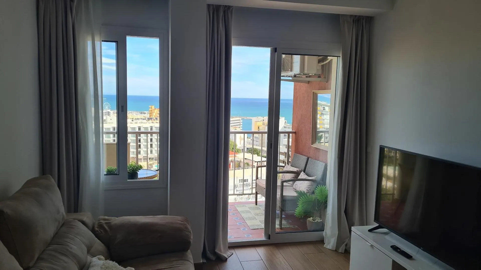 Benalmadena Jupiter Ocean View 1Bedroom Apartment España